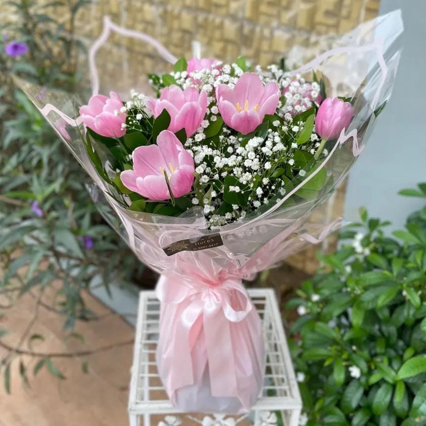 Ramalhete com 6 tulipas